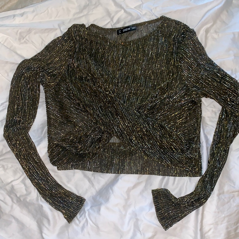 gold & black crop top (L)